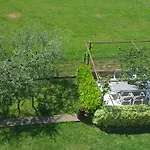 Lucas Apartmán